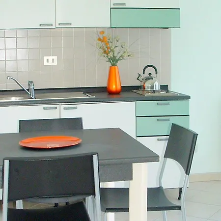 Apartment Apartment In A Residence On Lake Maggiore Near The Beach *