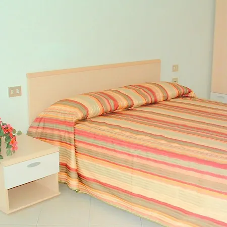 Apartment In A Residence On Lake Maggiore Near The Beach